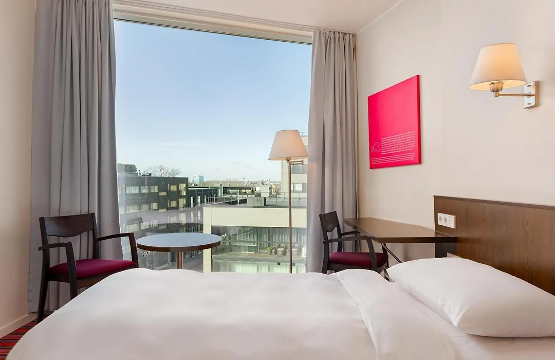 Park Inn By Radisson Meriton Conference & Spa Hotel Tallinn-1