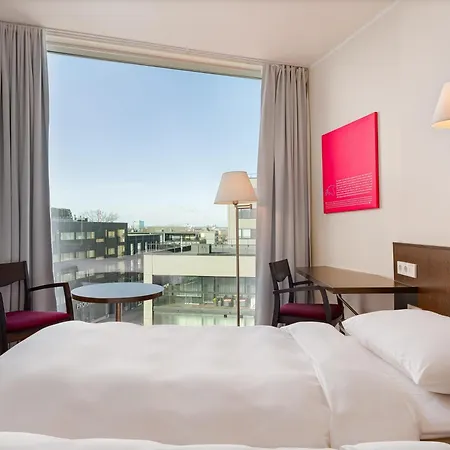 Park Inn By Radisson Meriton Conference & Spa Hotel Tallinn-3